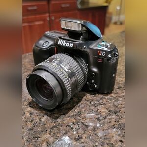 NIKON D50 Nikon AF 35-80mm lens Camera